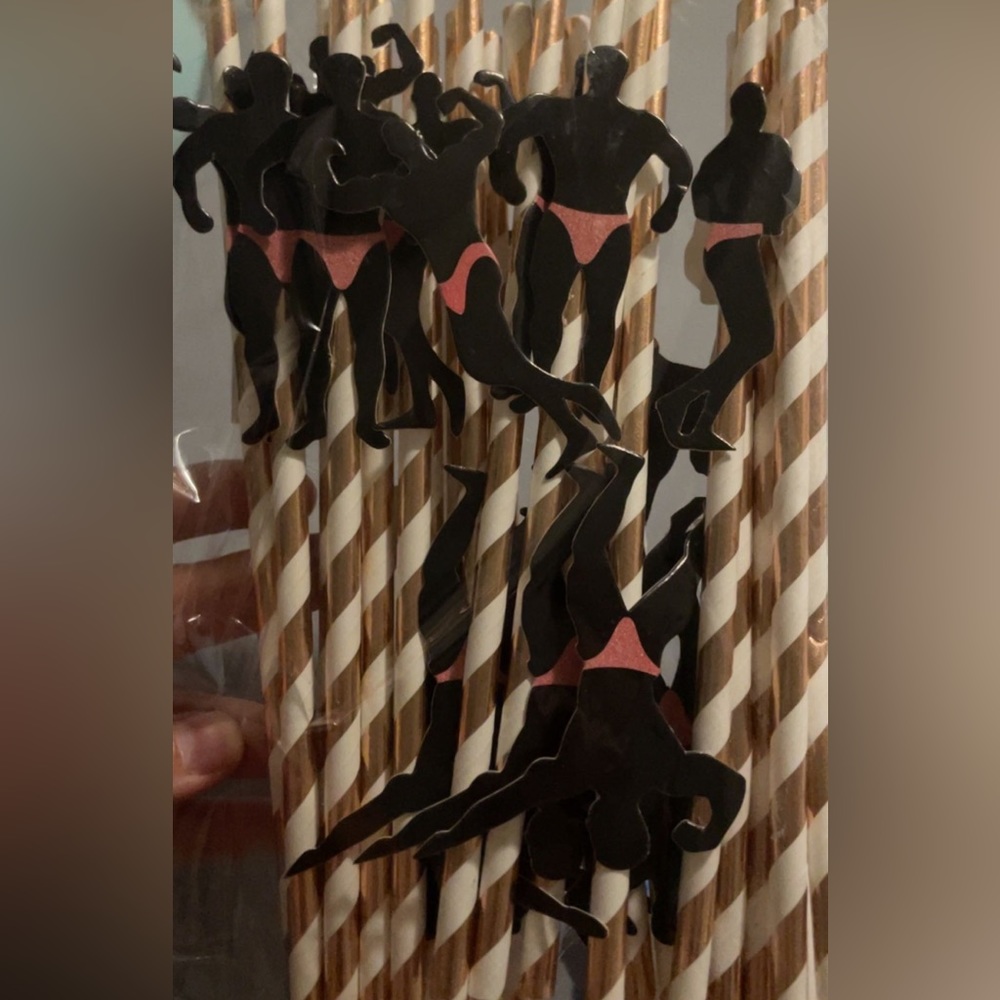 New un-used straws